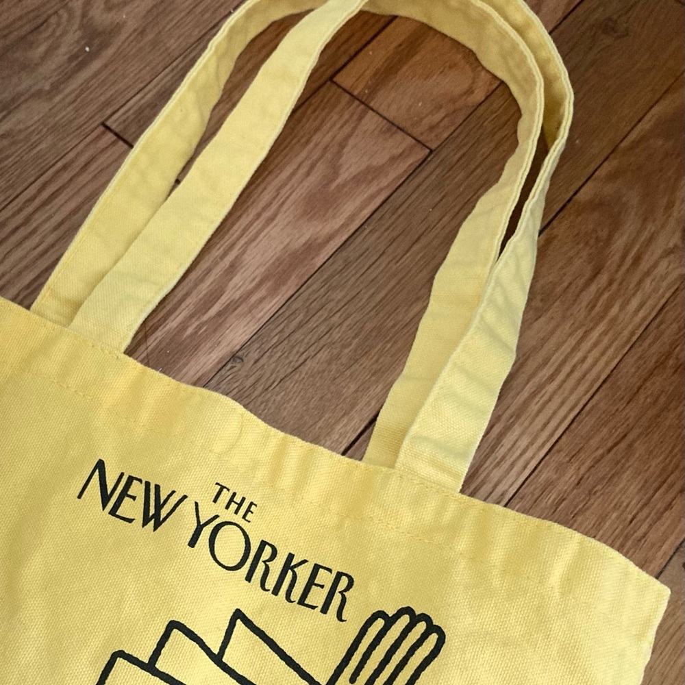 The New Yorker Tim Lahan Tote - Picture 2 of 5